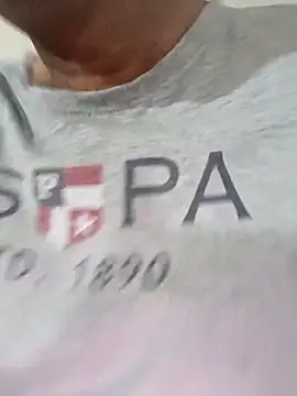 moonflower25 online show from November 9, 8:12 am