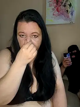 Snapshot of BlacReign chatting on April 29, 6:36 pm BlacReign online show from April 29, 6:36 pm