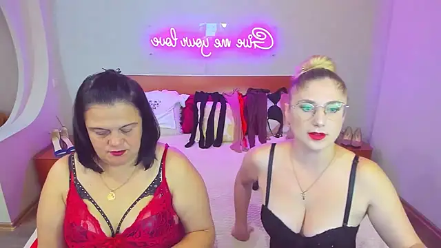 Your Exstasy online show from October 12, 7:40 am