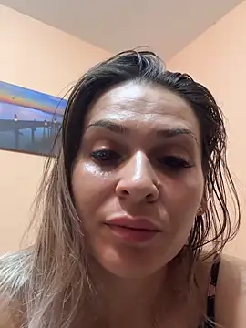 Snapshot of iSelena chatting on September 21, 6:53 pm iSelena online show from September 21, 6:53 pm