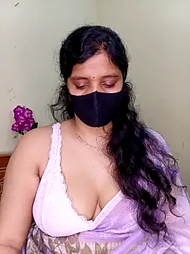 Rose-luckey online show from May 11, 2:45 pm
