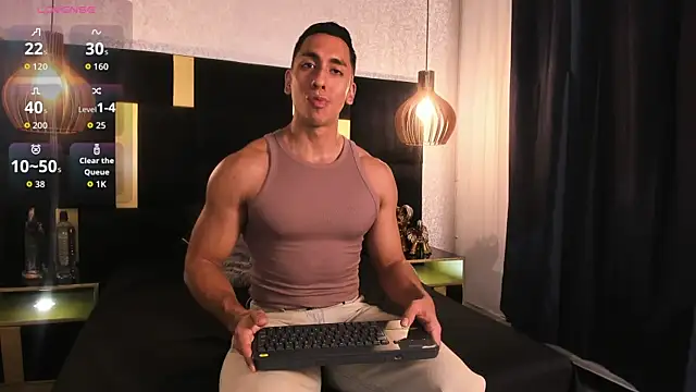 Snapshot of Lucio__Fox chatting on May 28, 12:13 pm Lucio Fox online show from May 28, 12:13 pm