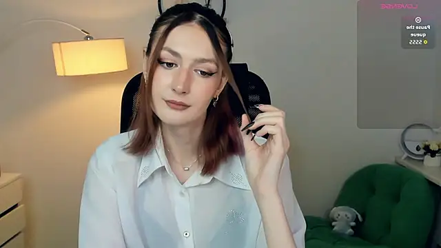 EasterBlink online show from November 15, 11:40 am