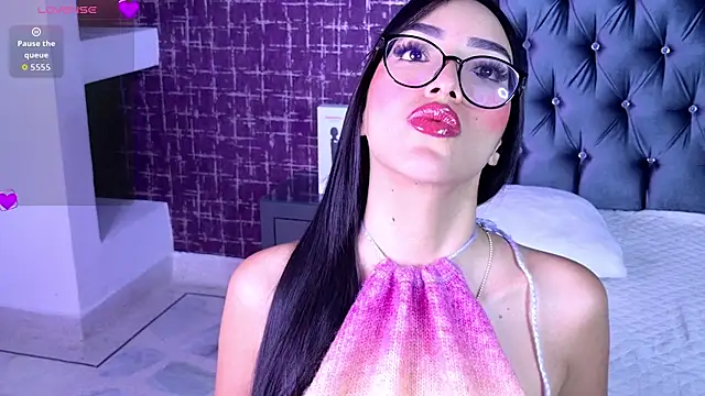 lissafeniix  online show from September 18, 10:17 am