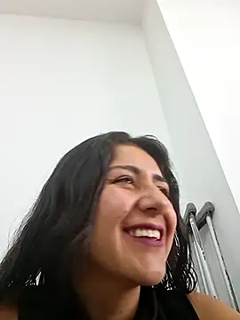 CAROLINE  07 online show from December 3, 1:31 pm