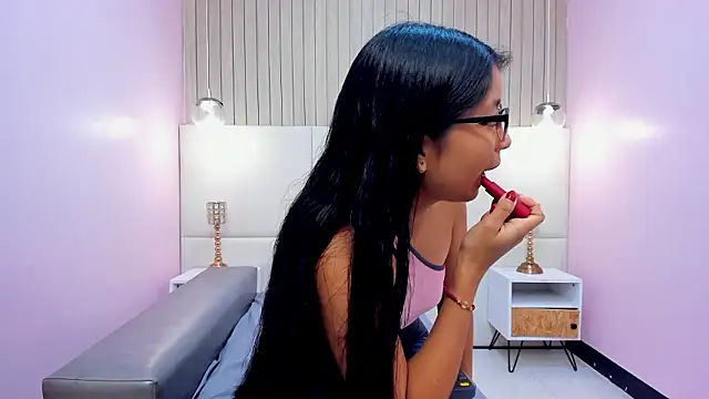 MelanyWayne  online show from January 15, 6:44 pm