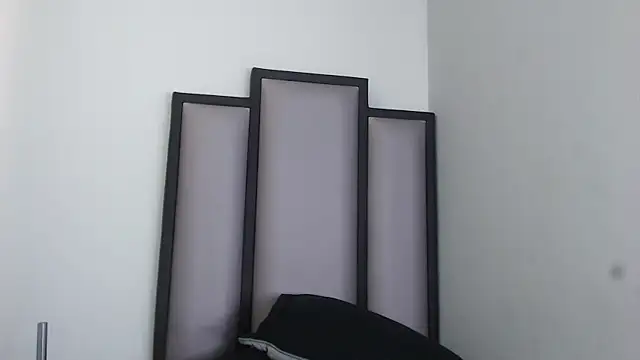  Leohot  online show from November 30, 4:00 pm