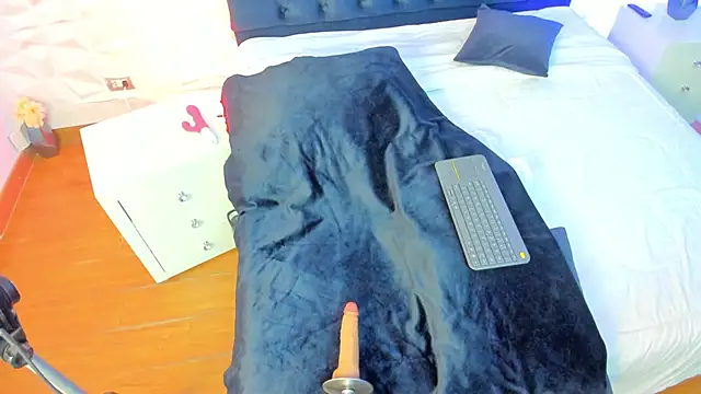 VeroHands online show from October 4, 1:09 pm