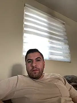 Snapshot of raulgzz4 chatting on March 24, 3:39 pm raulgzz4 online show from March 24, 3:39 pm