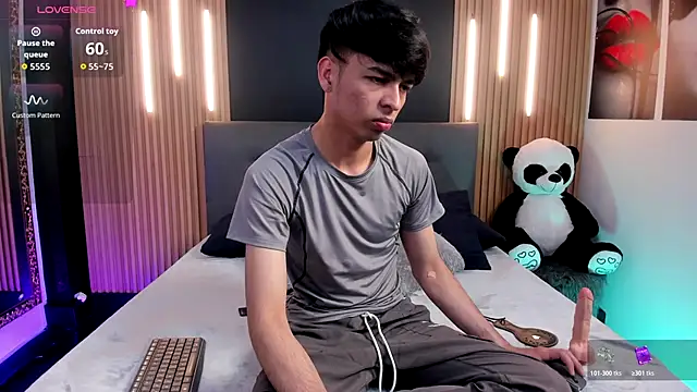 OnlyJos online show from December 2, 8:15 pm