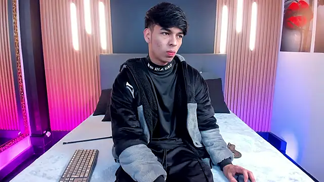 OnlyJos online show from January 16, 1:04 pm