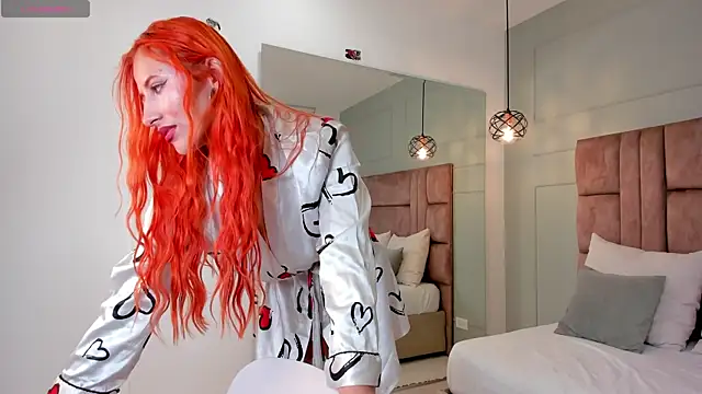 saray marquez online show from December 4, 11:52 am