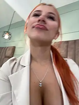 Snapshot of saray_marquez chatting on April 6, 12:06 pm saray marquez online show from April 6, 12:06 pm
