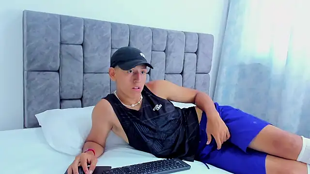 Felipe Gonzales online show from October 7, 7:44 pm