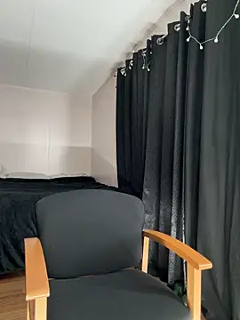 Snapshot of Spencer10 chatting on November 1, 10:34 pm Spencer10 online show from November 1, 10:34 pm