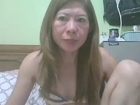 Sexyjenny4u online show from September 14, 9:36 pm