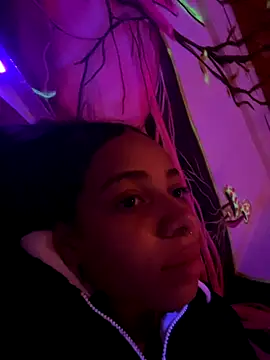 Snapshot of yumi_hanna chatting on September 21, 12:23 am yumi hanna online show from September 21, 12:23 am