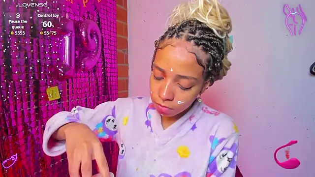 Snapshot of yumi_hanna chatting on September 29, 9:41 pm yumi hanna online show from September 29, 9:41 pm