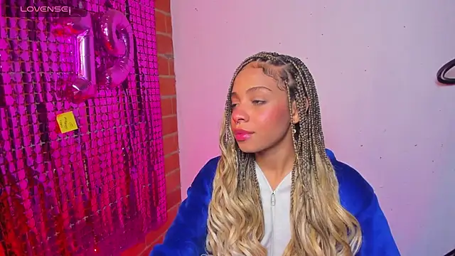 Snapshot of yumi_hanna chatting on September 30, 11:10 pm yumi hanna online show from September 30, 11:10 pm