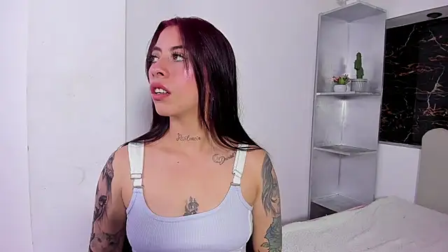 Snapshot of Maazikeen chatting on October 15, 4:12 am Maazikeen online show from October 15, 4:12 am