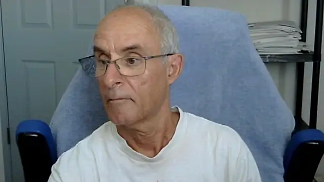 funone1999 online show from October 2, 8:38 pm