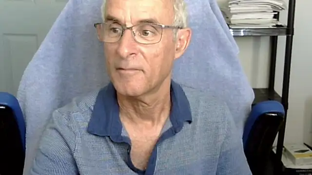 funone1999 online show from October 17, 10:01 pm