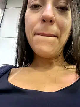 Snapshot of lucioliveira chatting on October 4, 1:47 am lucioliveira online show from October 4, 1:47 am