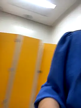 Snapshot of lucioliveira chatting on October 6, 4:10 am lucioliveira online show from October 6, 4:10 am