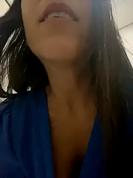 Snapshot of lucioliveira chatting on November 17, 3:18 pm lucioliveira online show from November 17, 3:18 pm