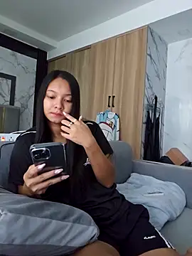 Natural Asian Girl online show from October 7, 6:21 am