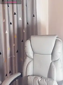 annacc999 online show from September 22, 7:10 am