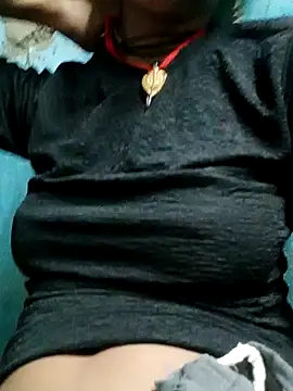 Snapshot of Joshi_Love143 chatting on September 9, 4:17 pm Joshi Love143 online show from September 9, 4:17 pm