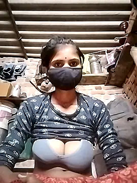 Joshi Love143 online show from December 15, 6:39 am