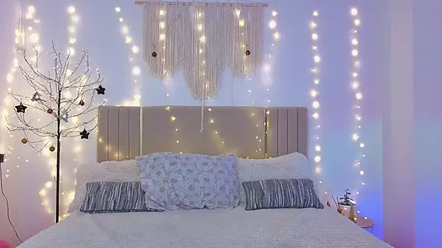 Little mia   online show from January 9, 10:55 pm