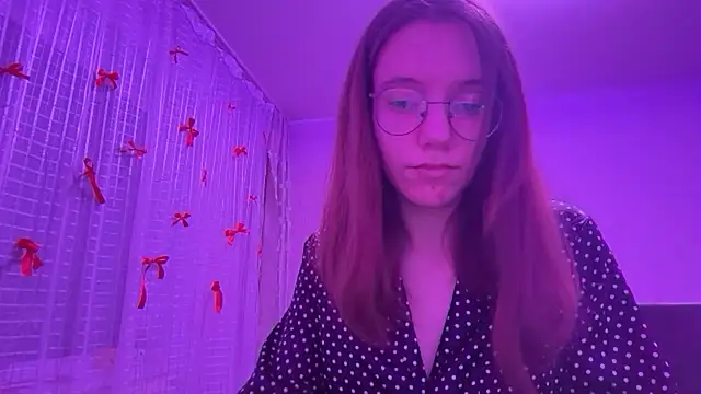 Snapshot of Vietero chatting on February 4, 9:20 pm Vietero online show from February 4, 9:20 pm