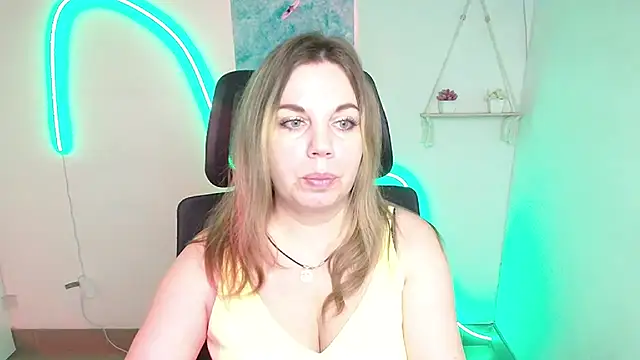 Jessica Amore online show from October 29, 6:48 am