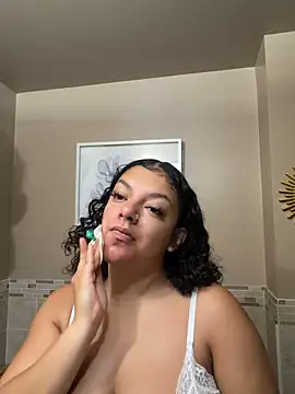 allybluee777 online show from February 4, 12:33 pm