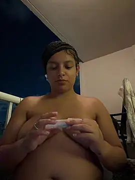 allybluee777 online show from July 5, 4:41 am