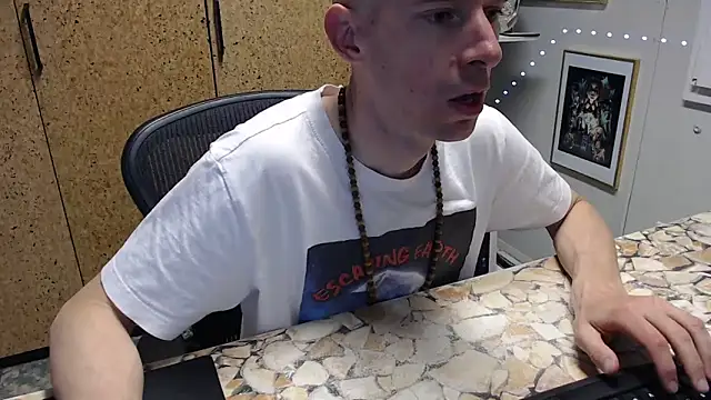 Snapshot of sakiramissy chatting on April 2, 6:22 am sakiramissy online show from April 2, 6:22 am