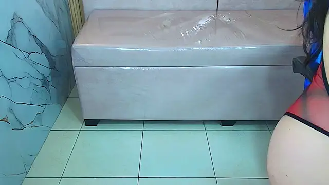 zoe r  online show from October 3, 3:14 am