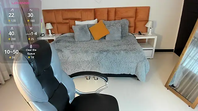 Catti Brie online show from October 8, 11:41 am