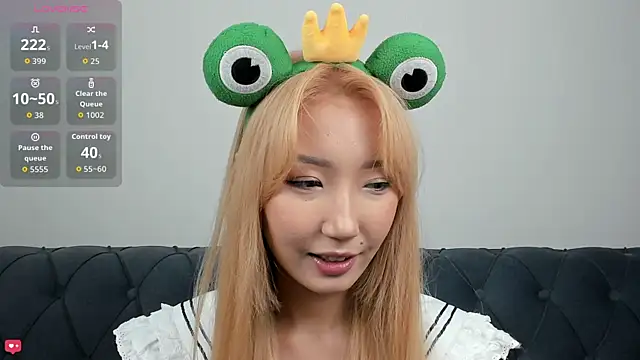 Snapshot of Yume_ko chatting on September 12, 11:43 am Yume ko online show from September 12, 11:43 am