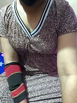 Snapshot of keralacouples11 chatting on September 15, 4:01 am keralacouples11 online show from September 15, 4:01 am