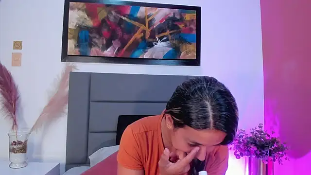 EllieFontanes online show from September 10, 6:19 pm