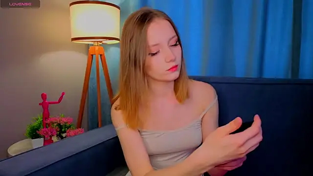 Lolisin online show from May 26, 4:03 pm