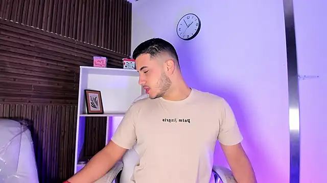 Axel grey  online show from December 1, 12:10 pm