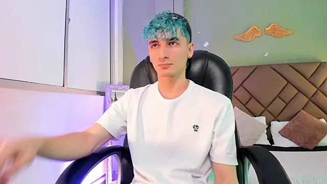 JaydenVillalobos online show from September 17, 8:32 pm