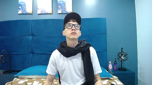 Snapshot of Jheampiiero chatting on September 13, 1:33 pm Jheampiiero online show from September 13, 1:33 pm