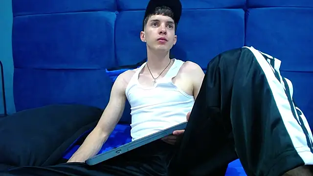 Snapshot of Jheampiiero chatting on September 29, 2:44 pm Jheampiiero online show from September 29, 2:44 pm