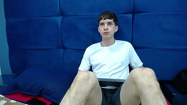 Snapshot of Jheampiiero chatting on October 12, 1:43 pm Jheampiiero online show from October 12, 1:43 pm